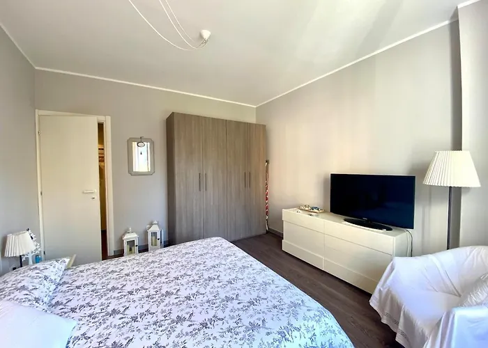 公寓 B208 - Grazioso A Due Passi Dal Mare 阿尔玛·迪·塔吉亚