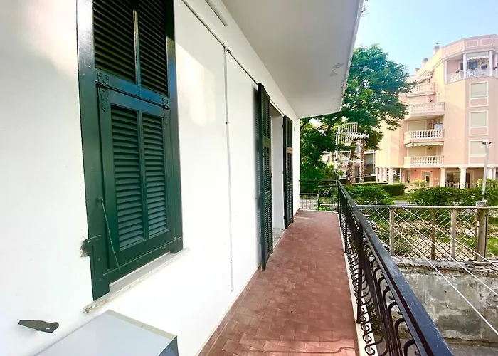 B208 - Grazioso A Due Passi Dal Mare