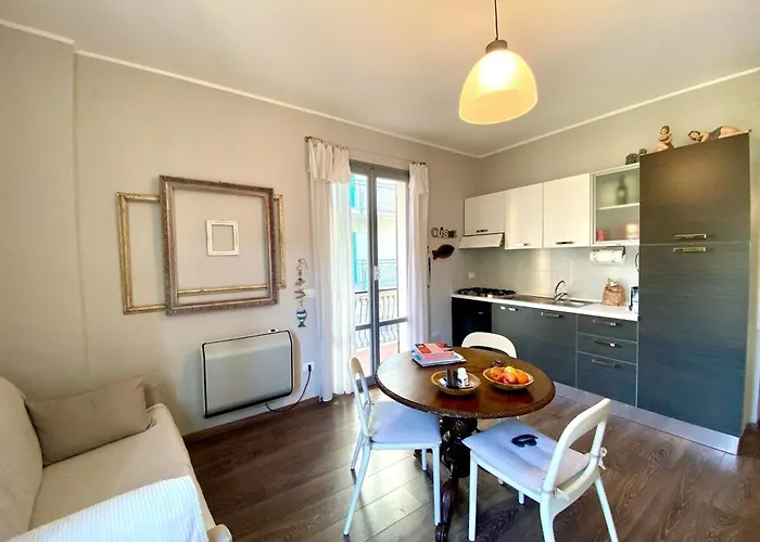 B208 - Grazioso A Due Passi Dal Mare